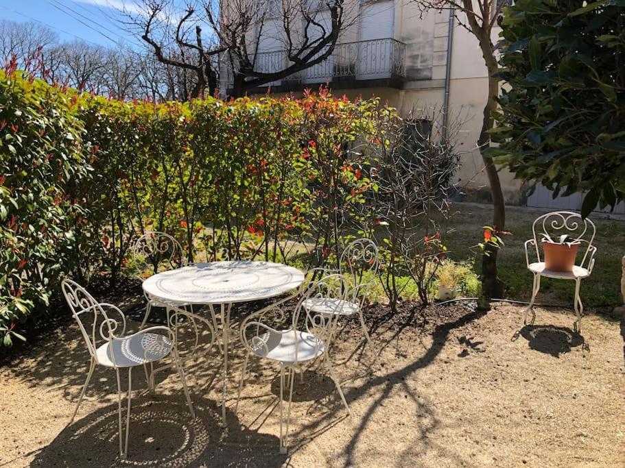 Ulysse, Appartement Spacieux Au Centre Historique D'Uzes En Rez-De-Chaussee Avec Exterieur, Proche Parking Des Marroniers Ngoại thất bức ảnh